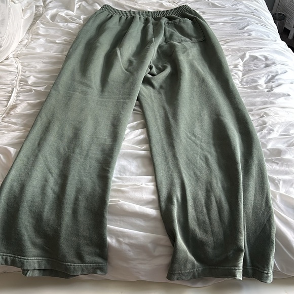 PINK Victoria's Secret Green Wide Leg Pants - Picture 7 of 7